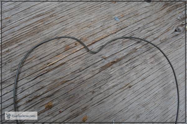 Bend this first to make the dent in the top of the heart