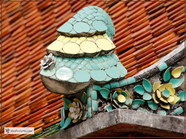 Mosaic Roof Decoration