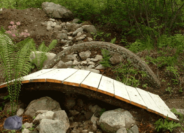 rustic-japanese-bridge-600x413.jpg