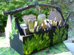 paintbrush side of the twig handled paint caddy