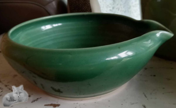 clay-design-inc-green-pour-bowl600.jpg