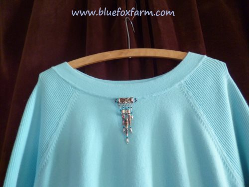 Embellish your hillbilly dress with some hand made paper beads...