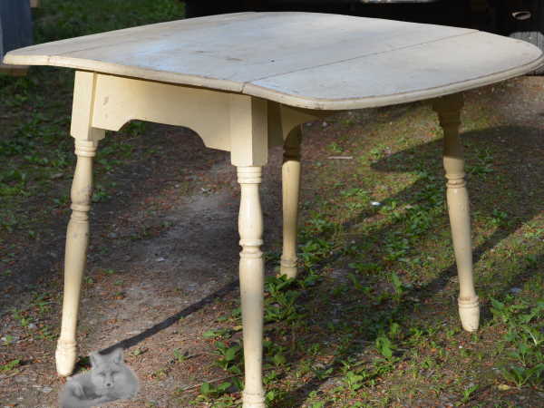 Little vintage kitchen table