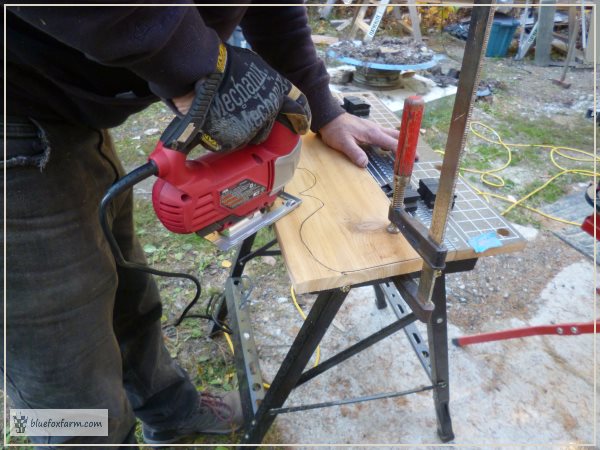 Cutting the parts of the Shabby Corbels with a jig saw